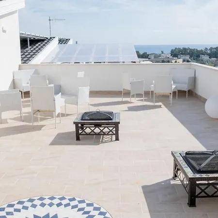 Glass Paradise Bed & Breakfast